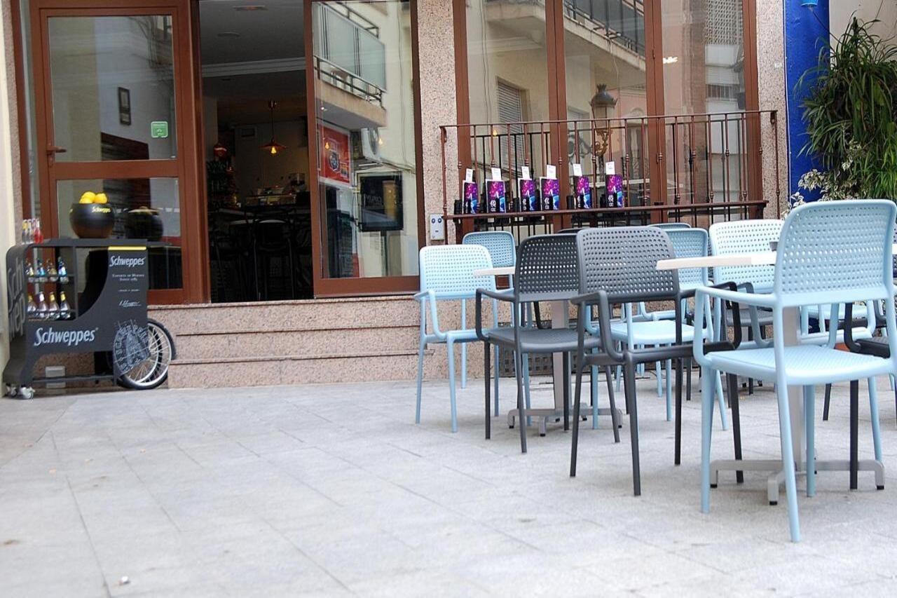 Hotel Queens - Adults Only Бенидорм Экстерьер фото